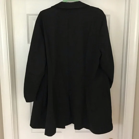Black Blazer 3/4 sleeve - Picture 3 of 8
